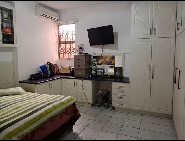 2 BEDROOM HOUSE FOR SALE IN NORTHDALE